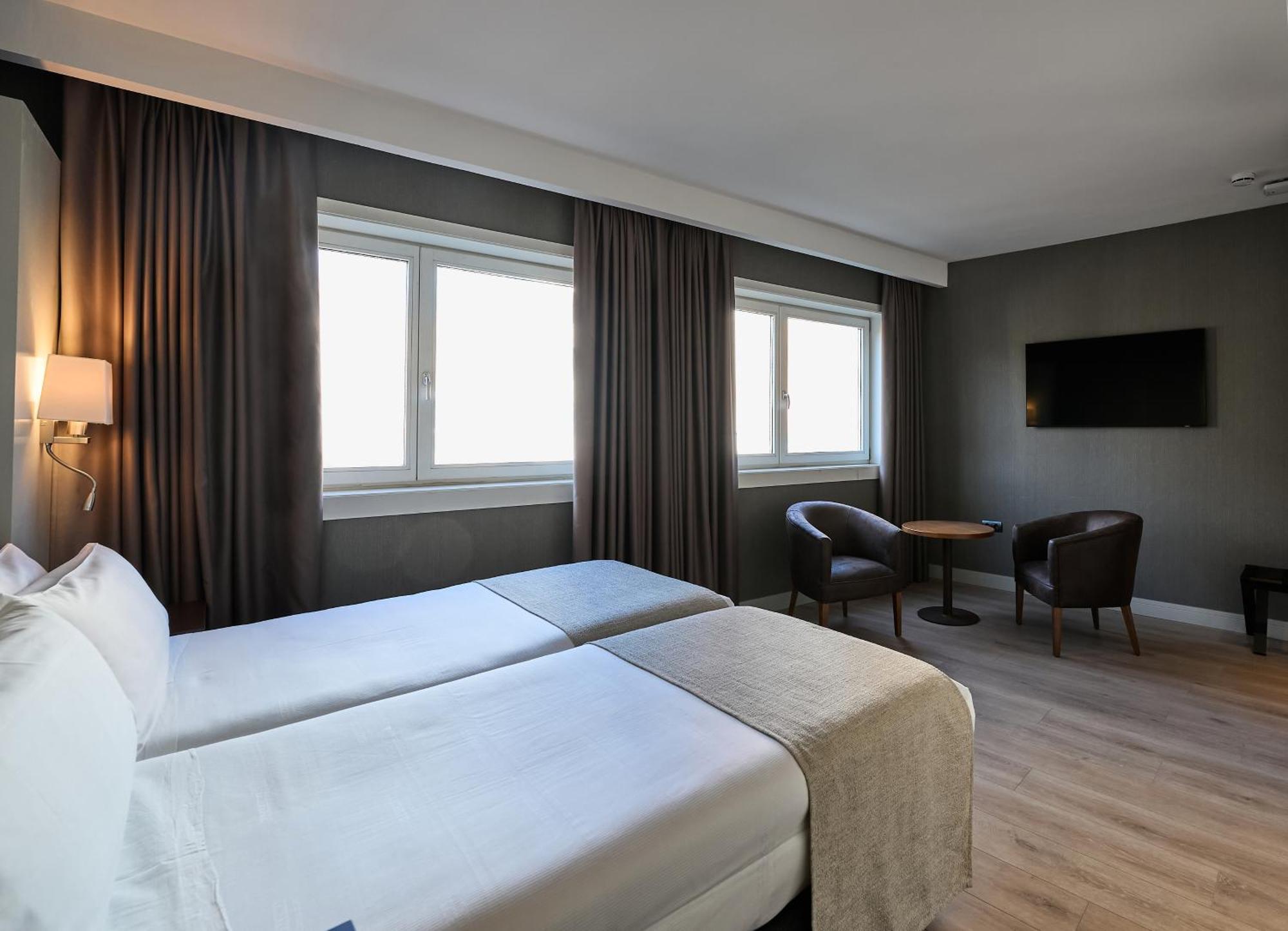 Hotel Catalonia Atenas 4*