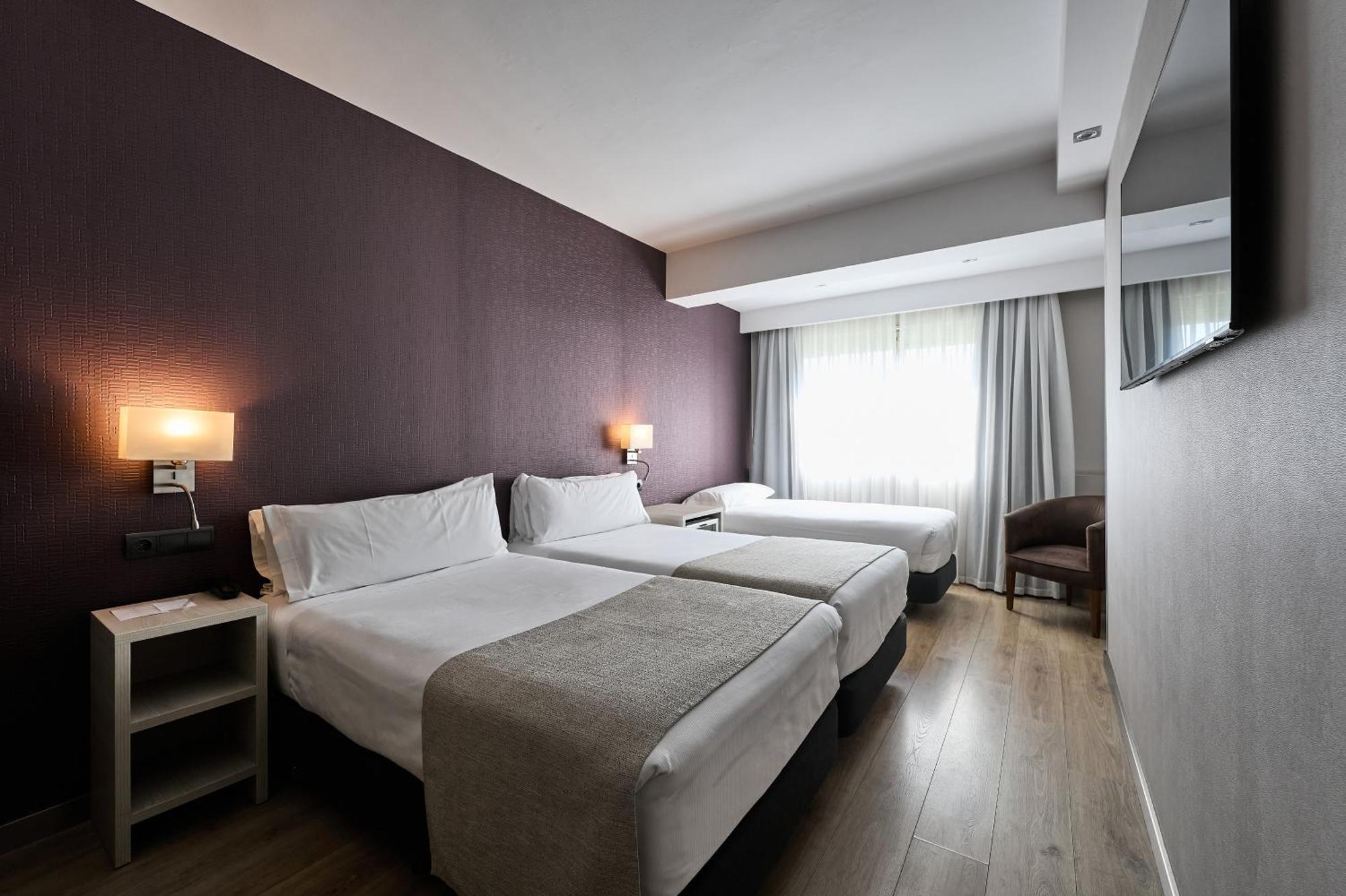 Catalonia Atenas Hotel 4*