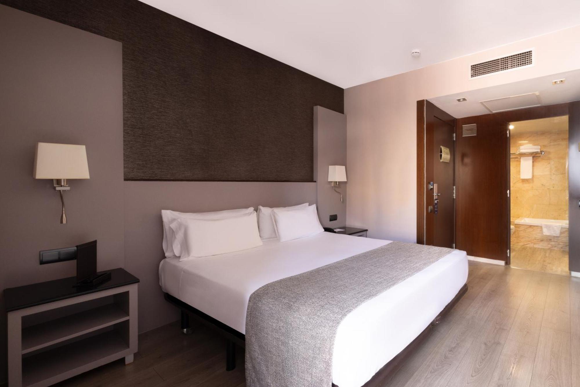 Catalonia Atenas Hotel Barcelona