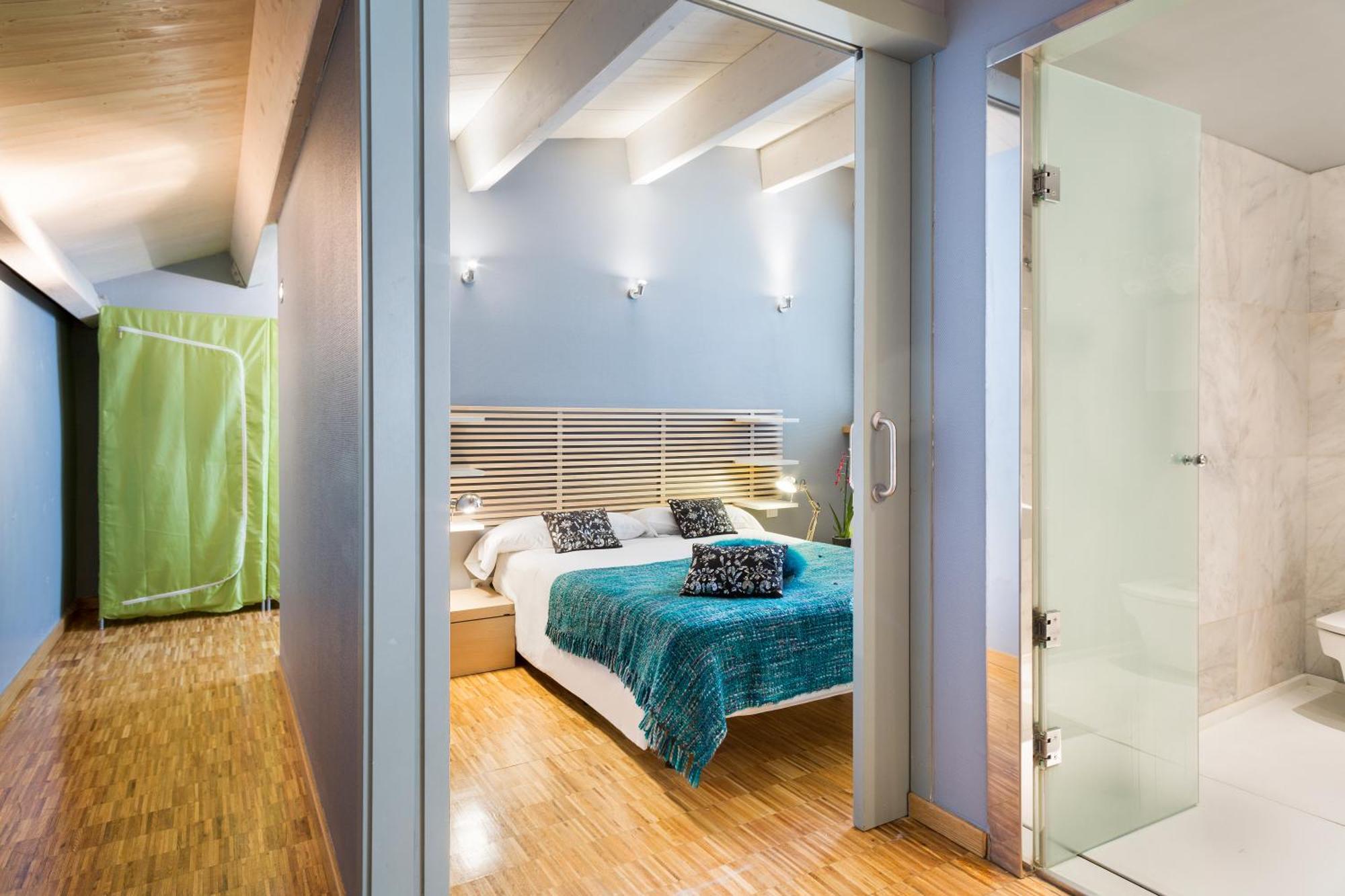My Space Emirates - Spacious Near The Center Barcelona