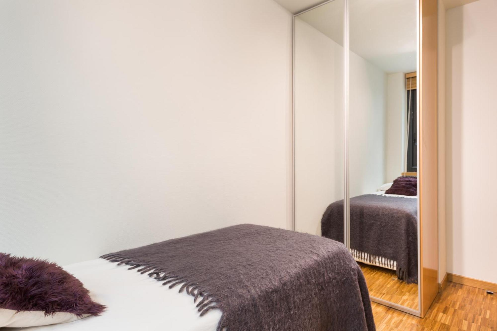 My Space Emirates - Spacious Near The Center * Barcelona