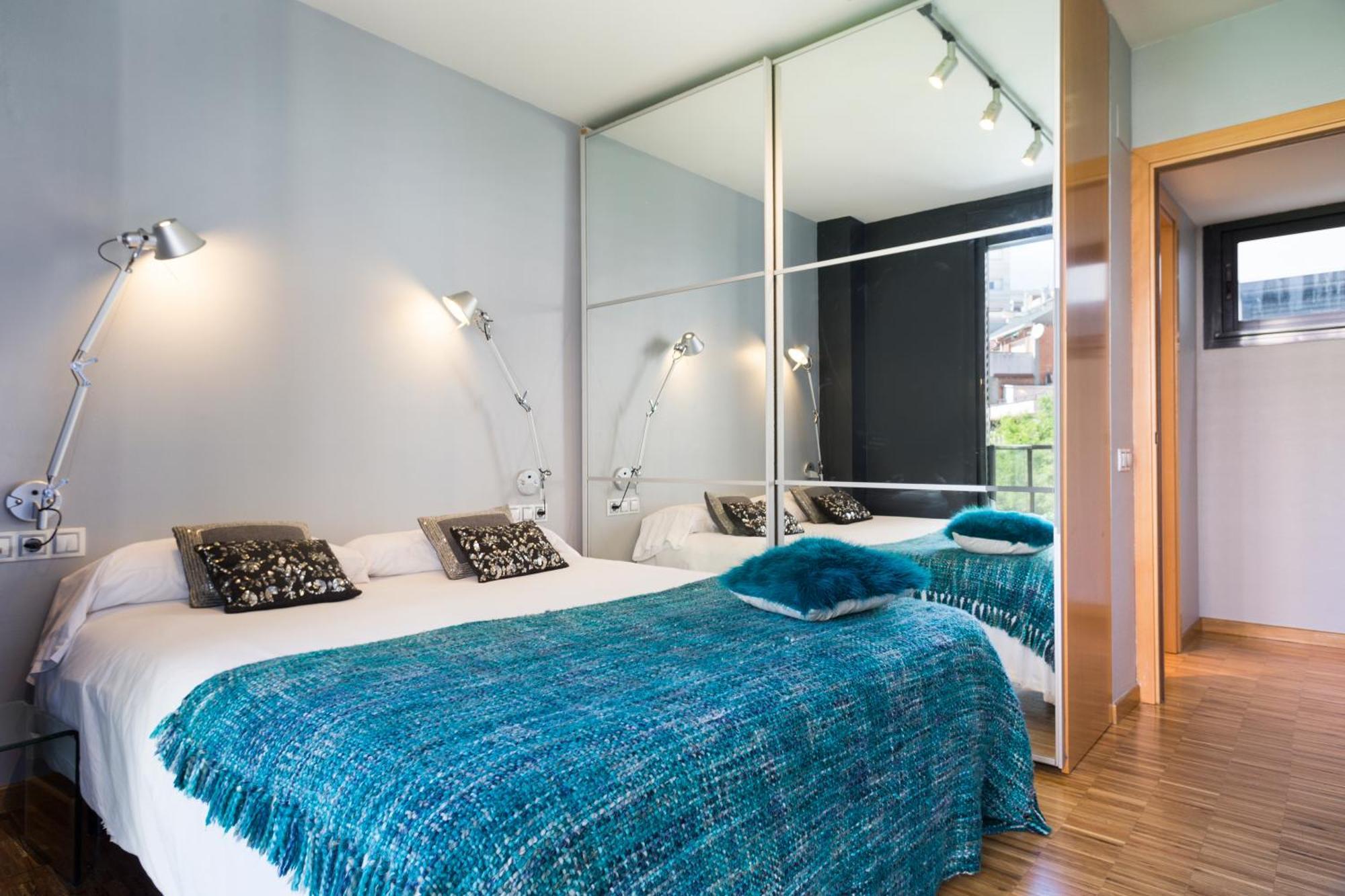 My Space Emirates - Spacious Near The Center Apartamento Barcelona