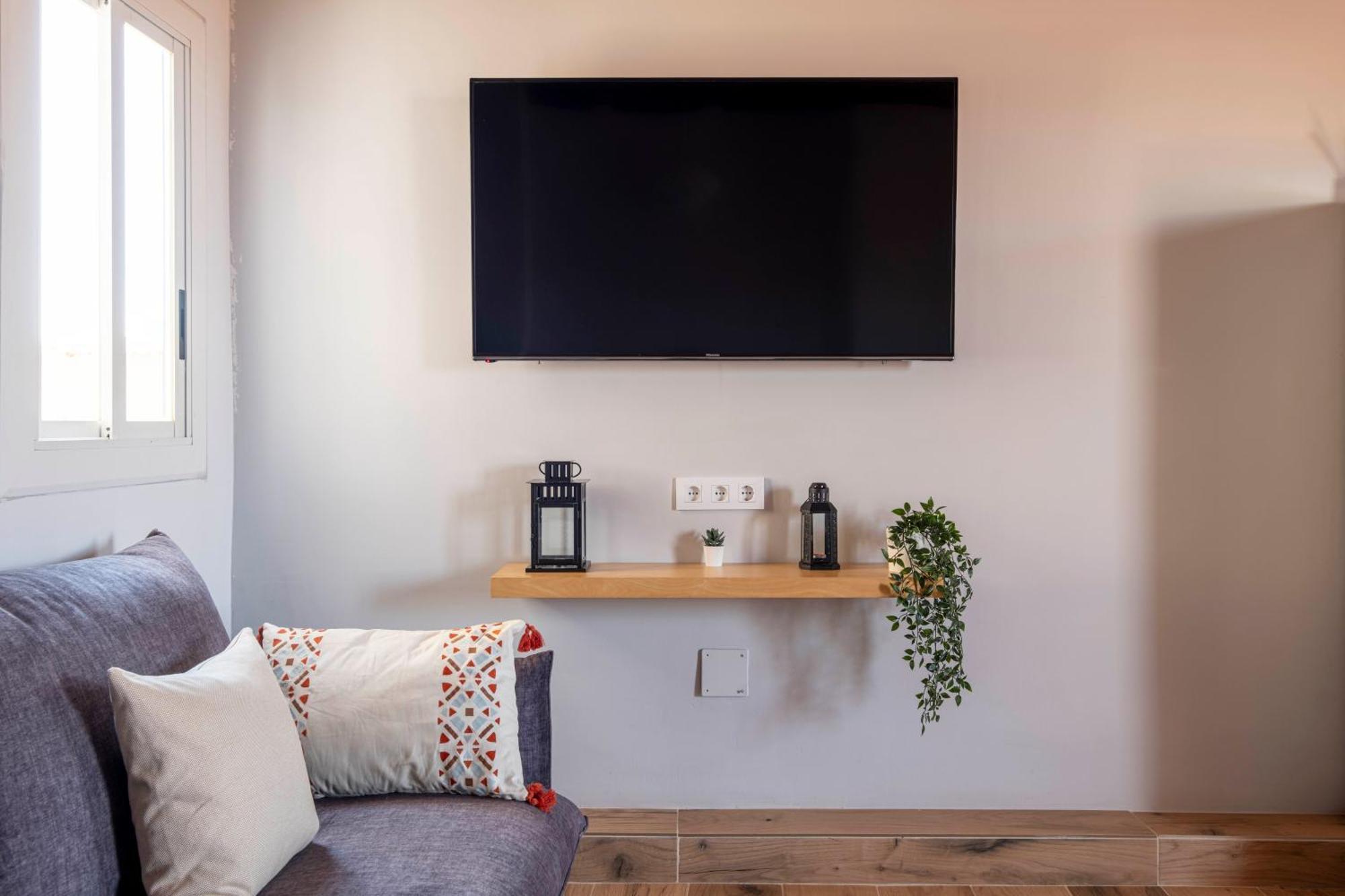 Apartamento Atico Con Terraza Plz. Espana / Fira