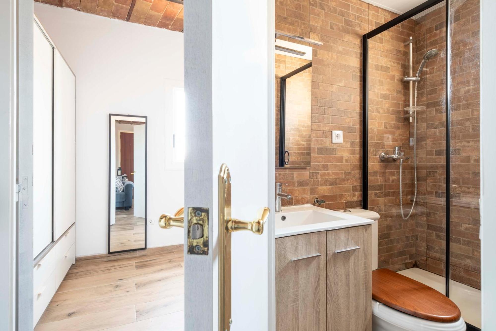 Apartamento Atico Con Terraza Plz. Espana / Fira *