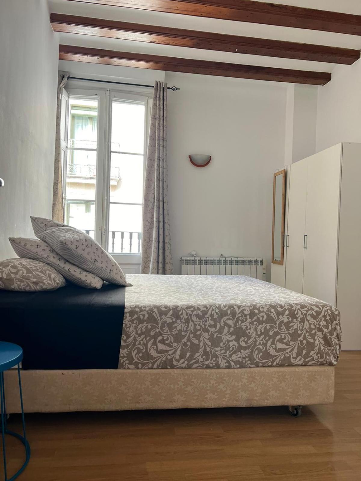 Habitacion Privada En Apartamento Compartido * Barcelona