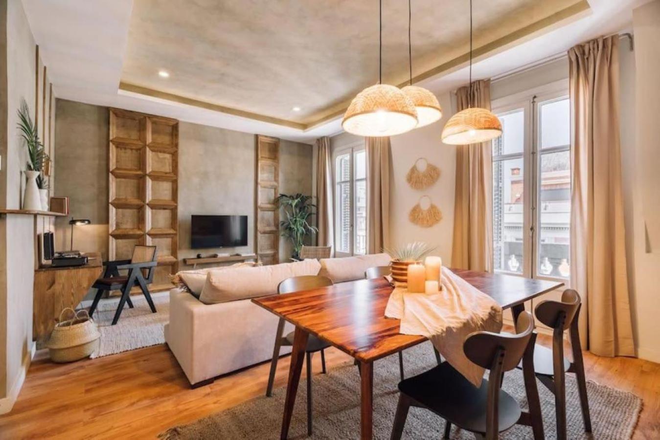 Salonga - 1 Bedroom And Balcony In Eixample Esquerra Apartamento
