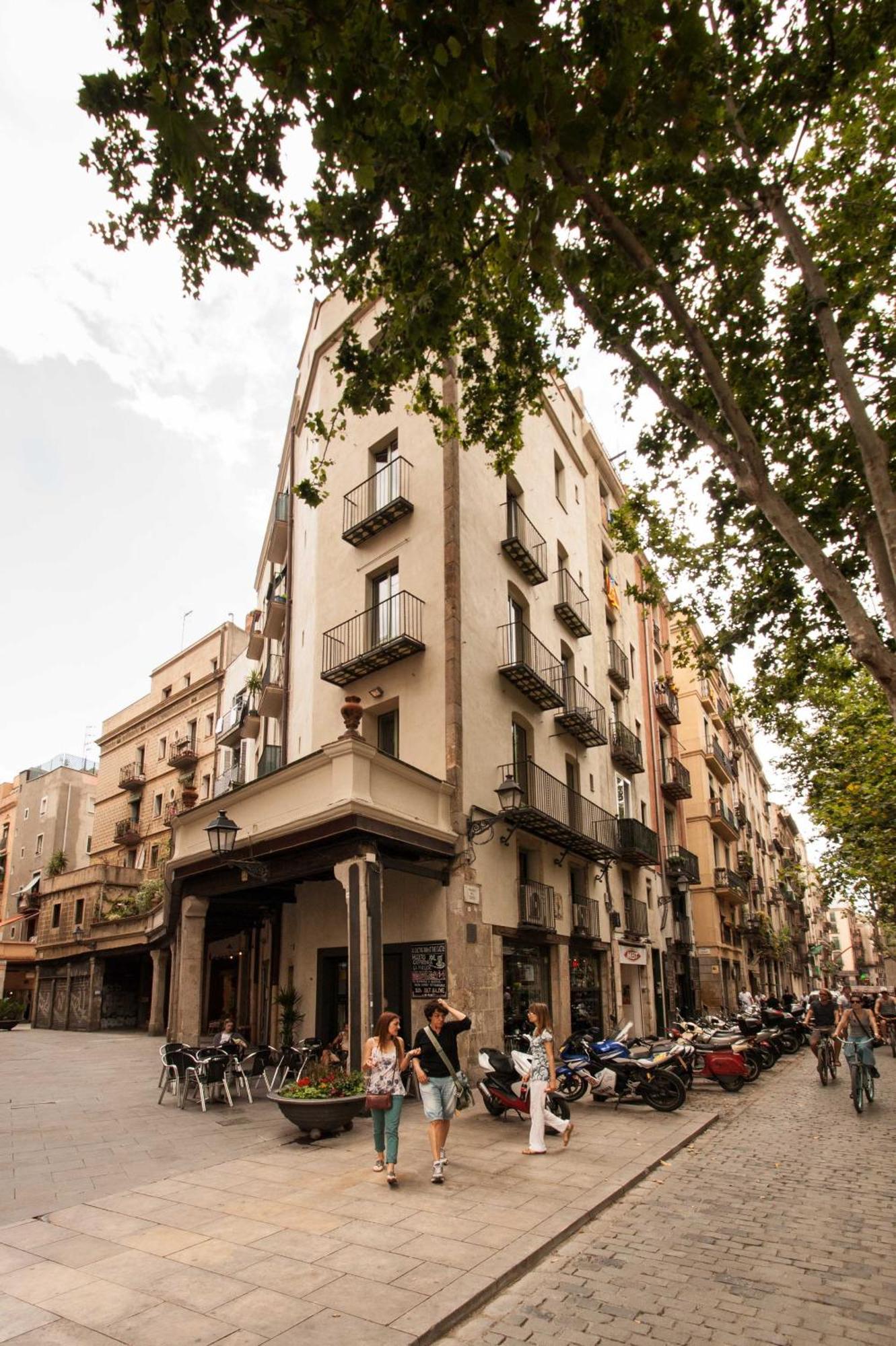 Deco Barcelona-born St. Apartment