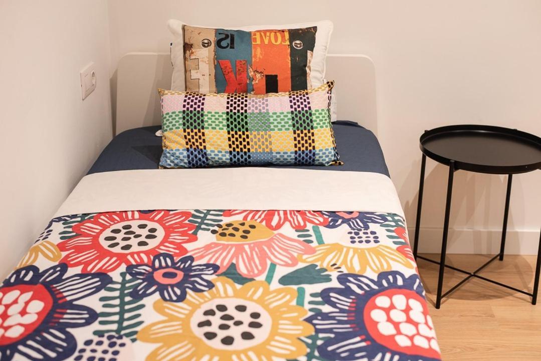 Hostal By Universitat Private *