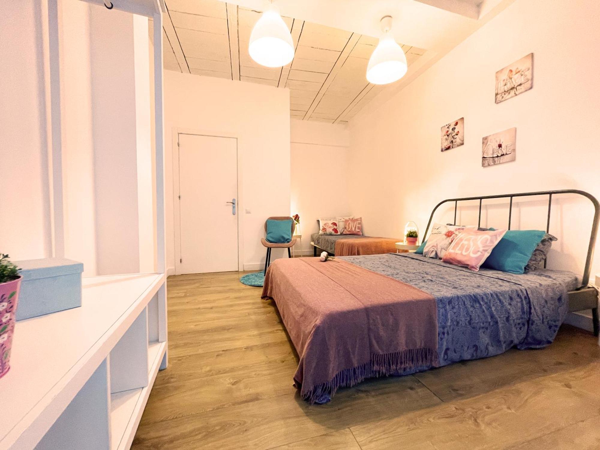 Hostal Gothic Near The Beach