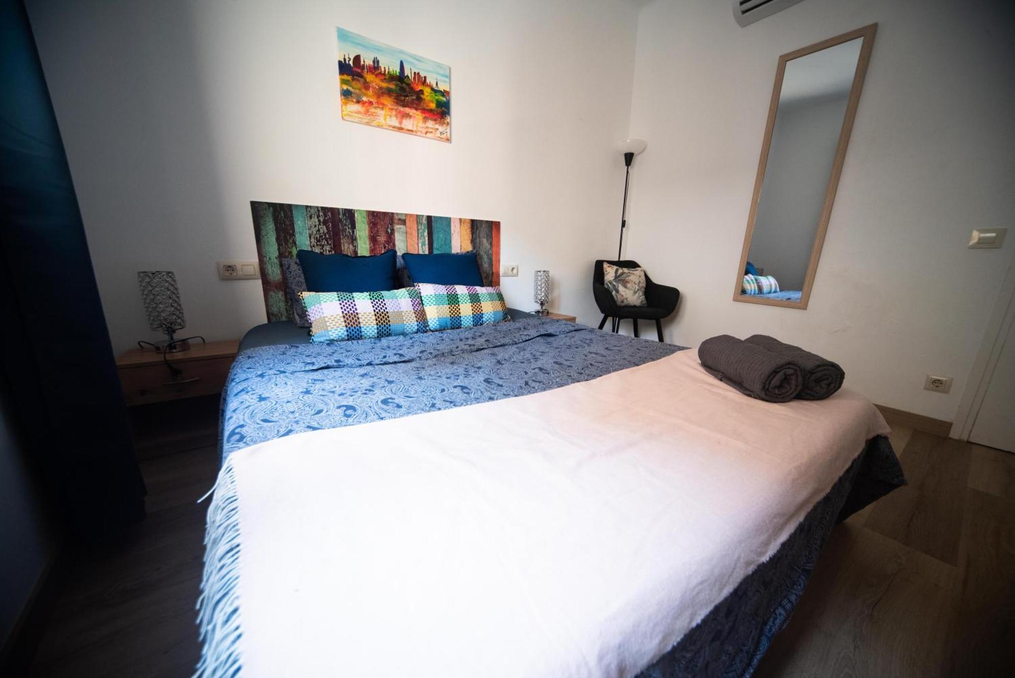 Hostal By Port
