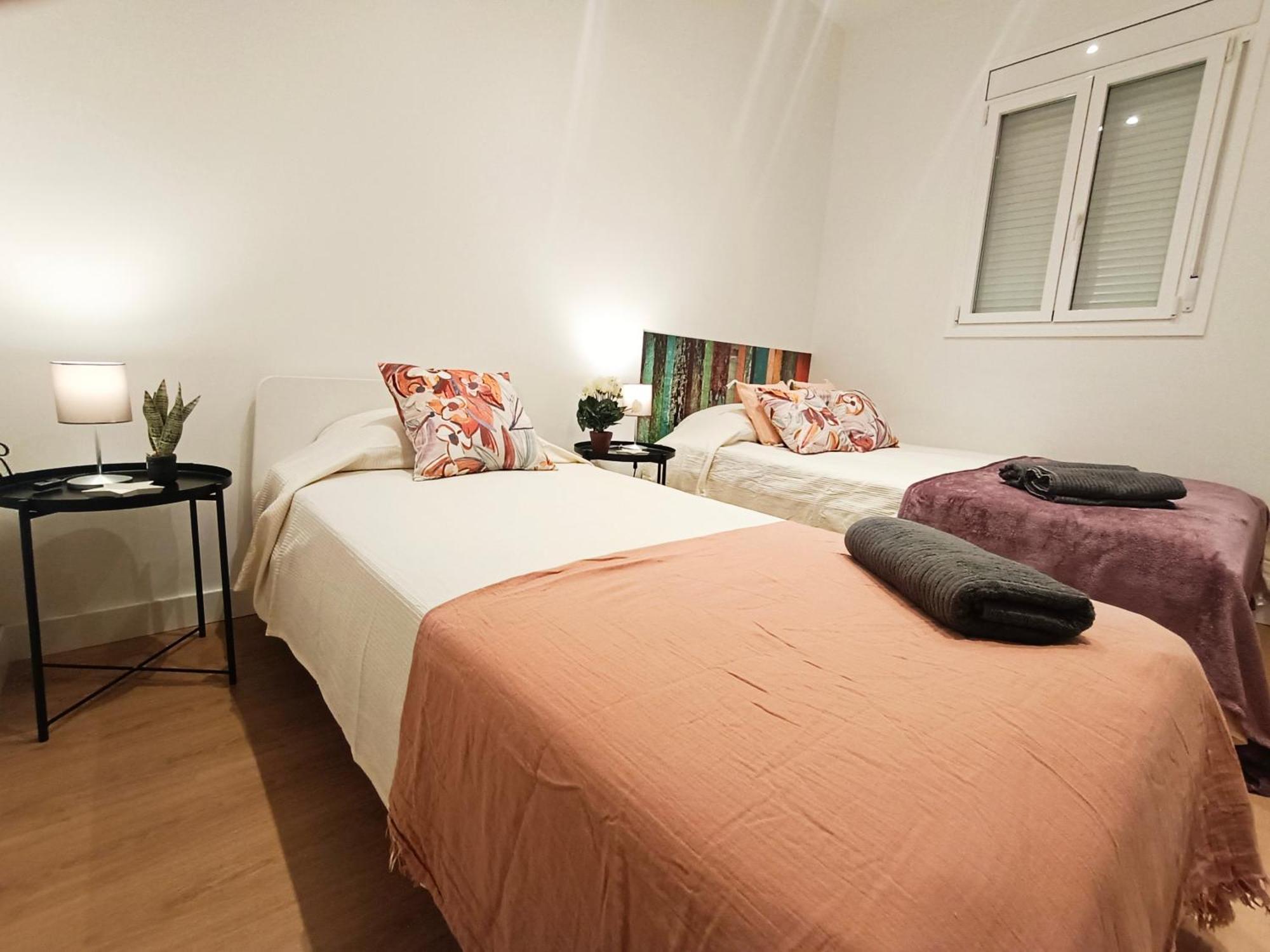 By Universitat Private Hostal Barcelona