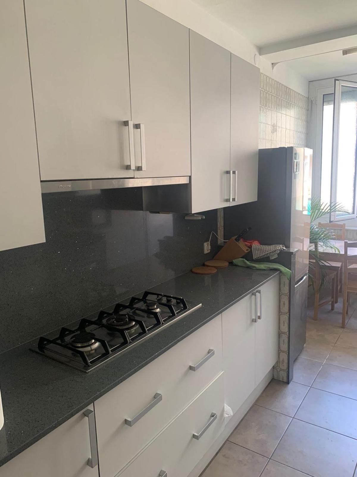 Privada En Piso Compartido Lepanto * Barcelona