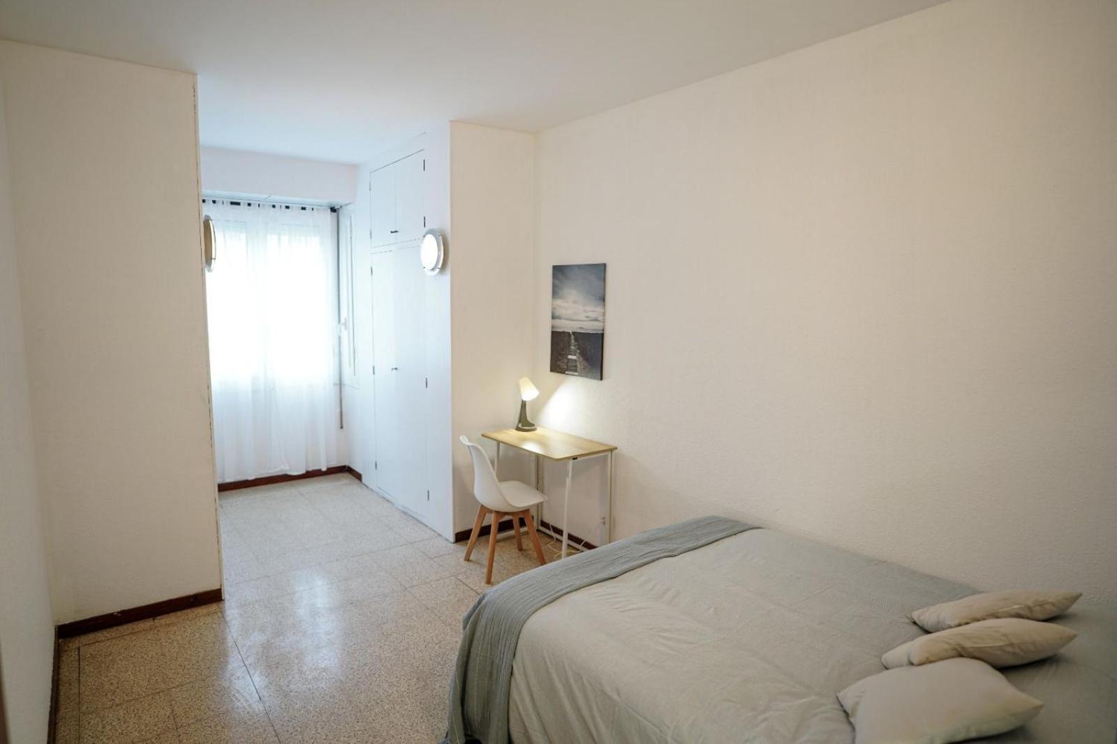 Hostal Privada En Piso Compartido Lepanto