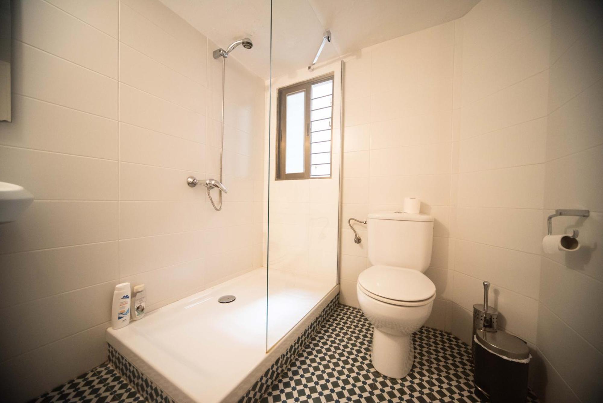 Hostal Oasis - Urquinaona1 Barcelona