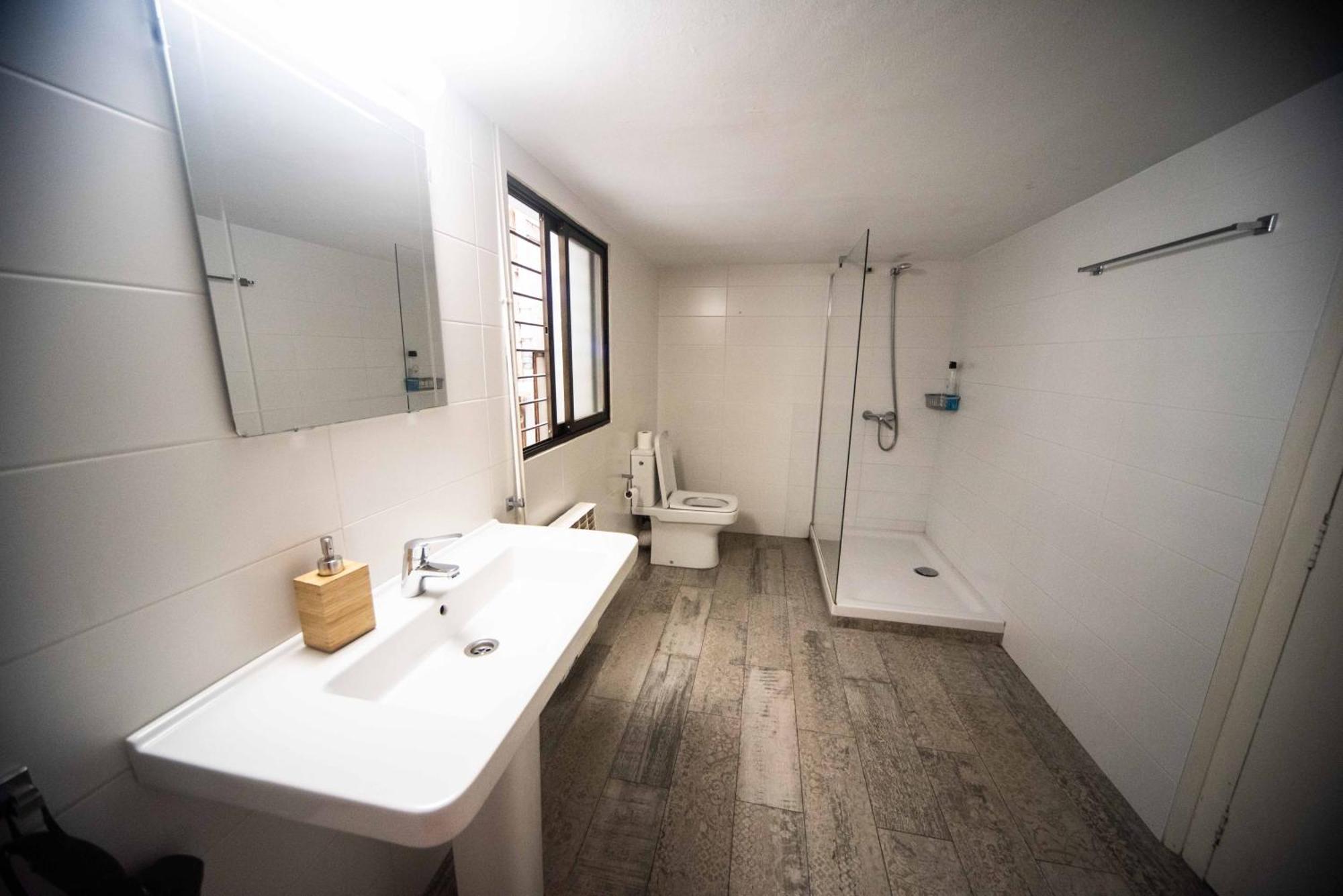 Hostal Oasis - Urquinaona1
