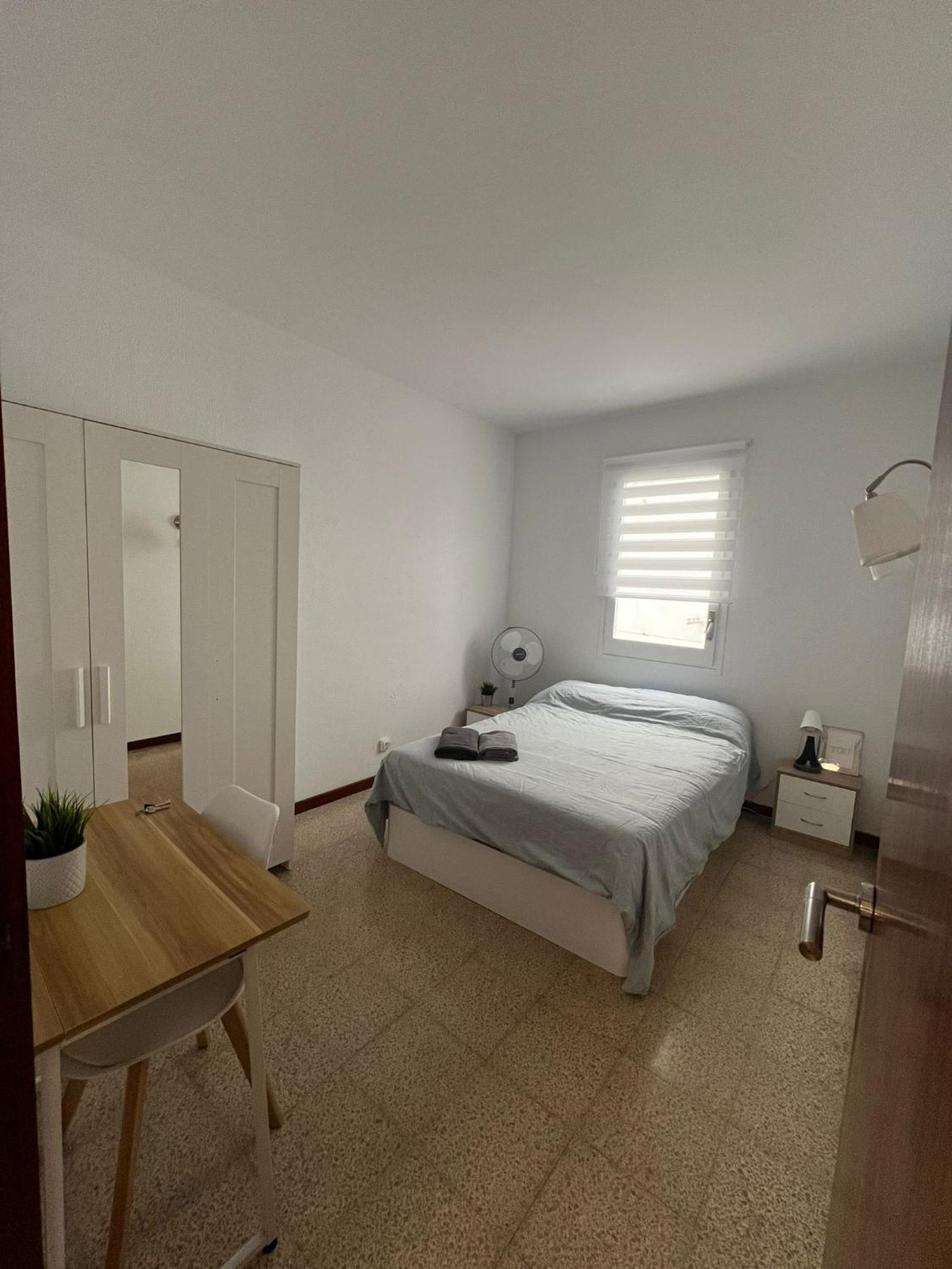Hostal Privada En Piso Compartido Lepanto