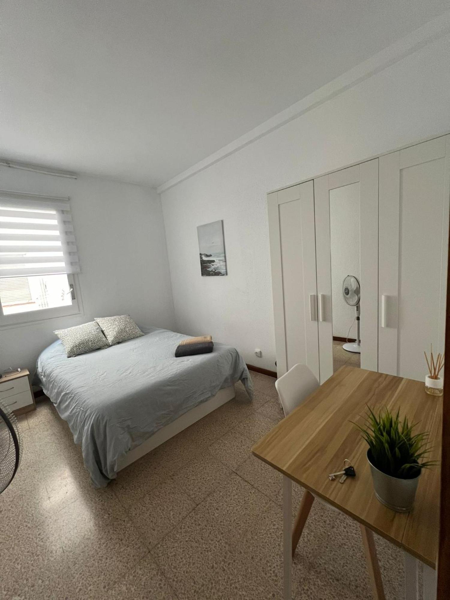 Privada En Piso Compartido Lepanto Barcelona