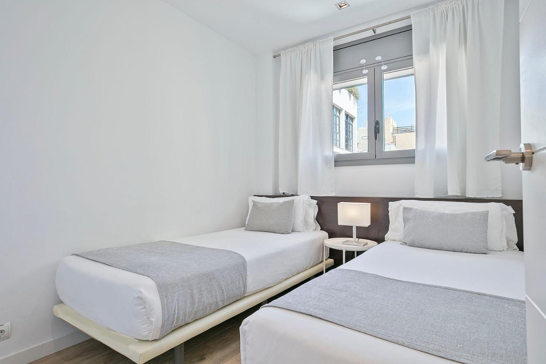 Lugaris Rambla Barcelona