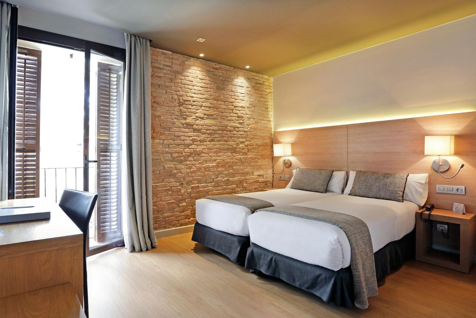 Arc La Rambla Barcelona
