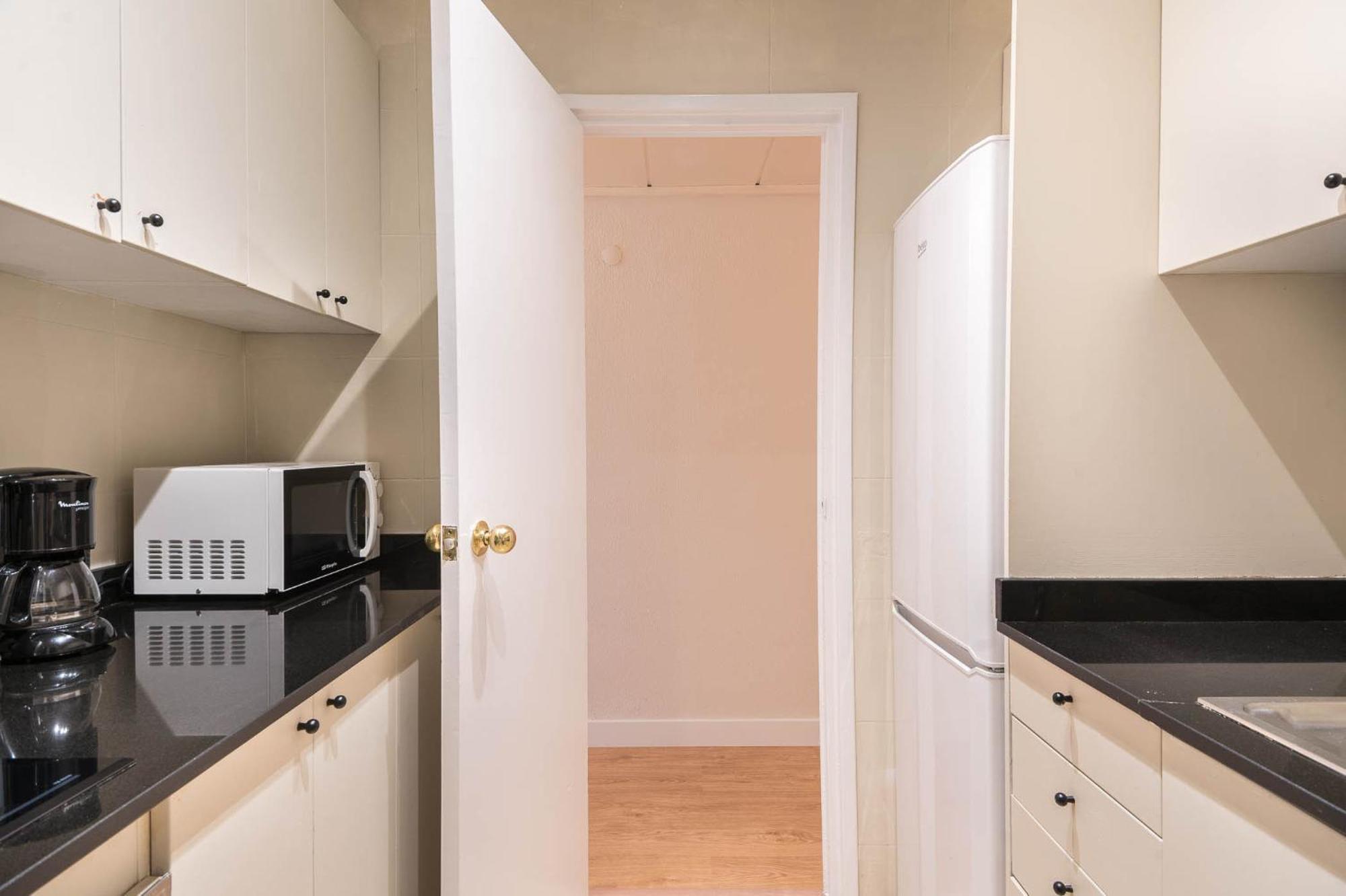 Apartamento Comfortable For Groups Next To Sagrada Familia Barcelona