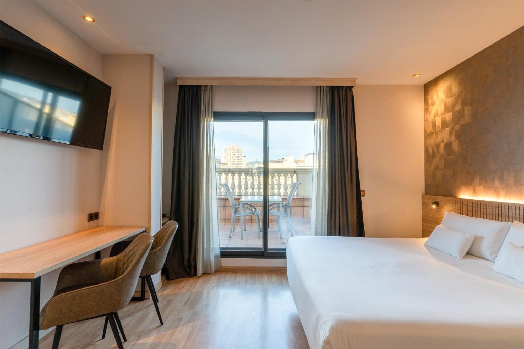 Petit Palace Eixample Hotel 4*
