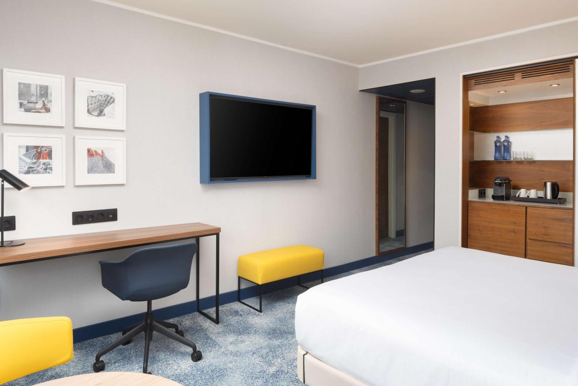Hilton Hotel 4*