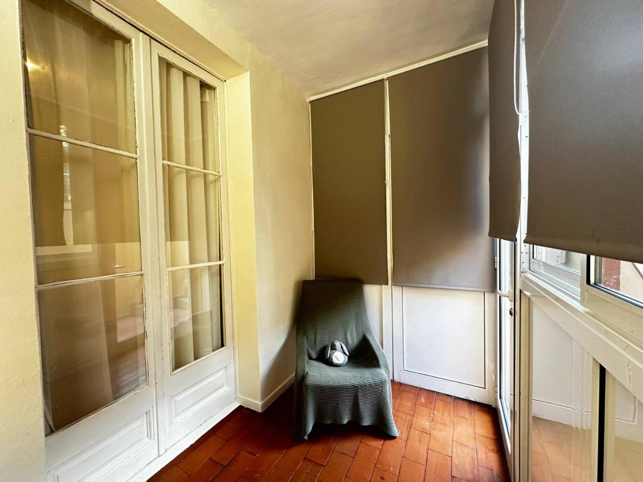Rooms On Balmes Bed & Breakfast