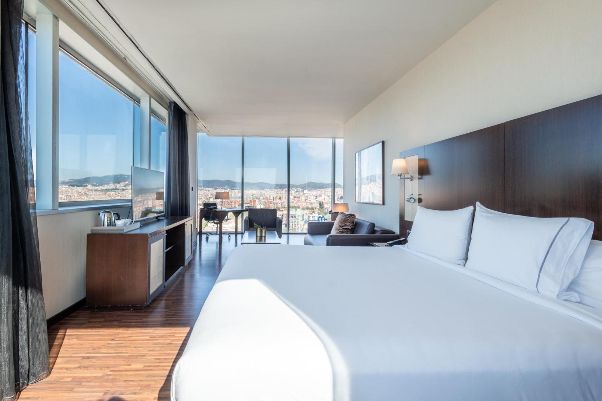 Hotel Ac Fórum By Marriott 4*