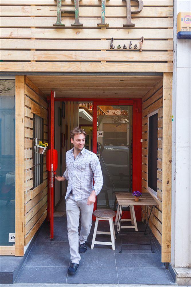 Hip Hostal