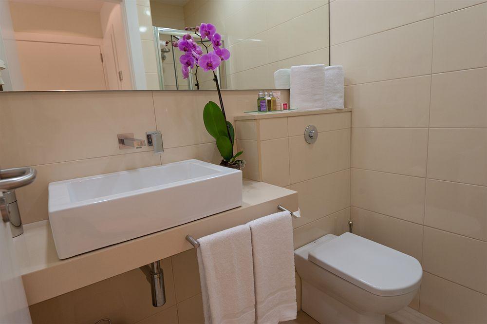 Bachome Terrace 3*