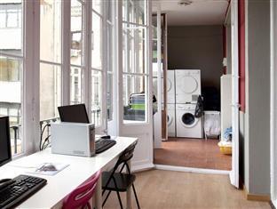 Hostel Sant Jordi
