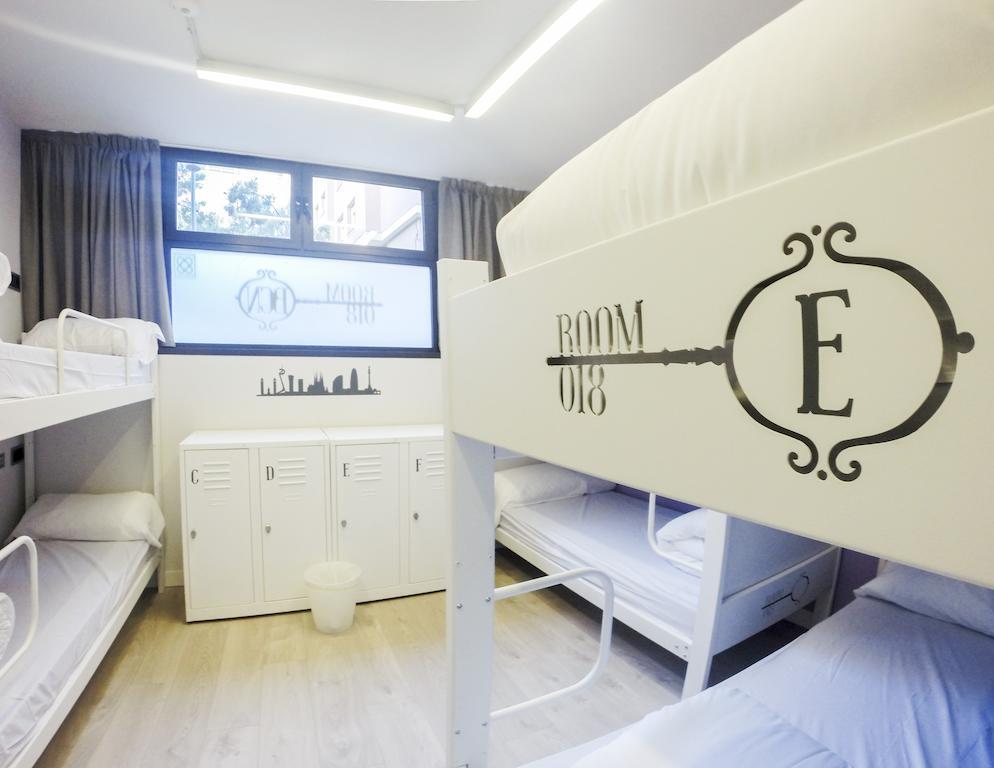 Room018bcn Hostal *