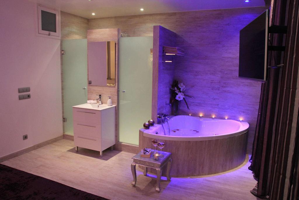 Romantic Barcelona Apartment