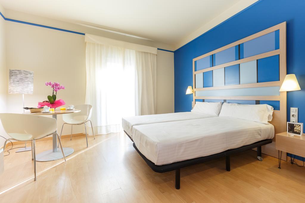 Hotel Ciutat De 3*