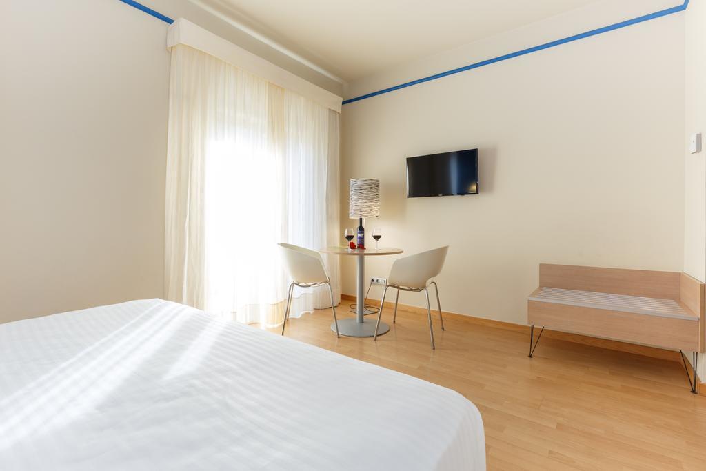 Hotel Ciutat De 3*