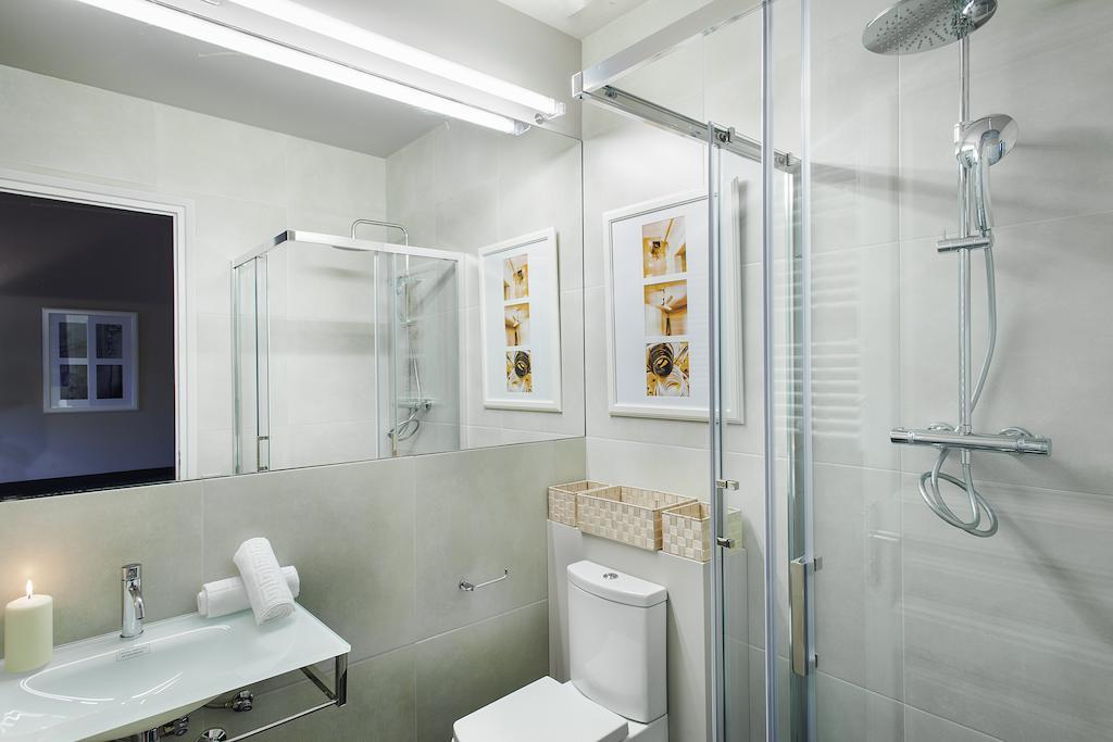 Bachome Gallery B&B Barcelona