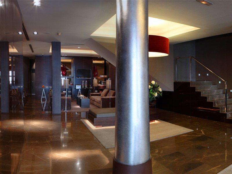 Casa Elliot 4*