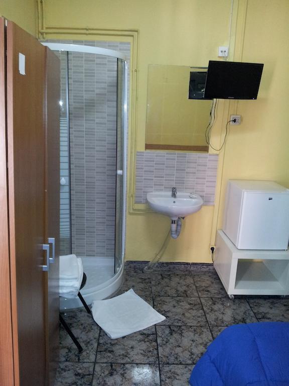 Nou Raval Pensión 3*