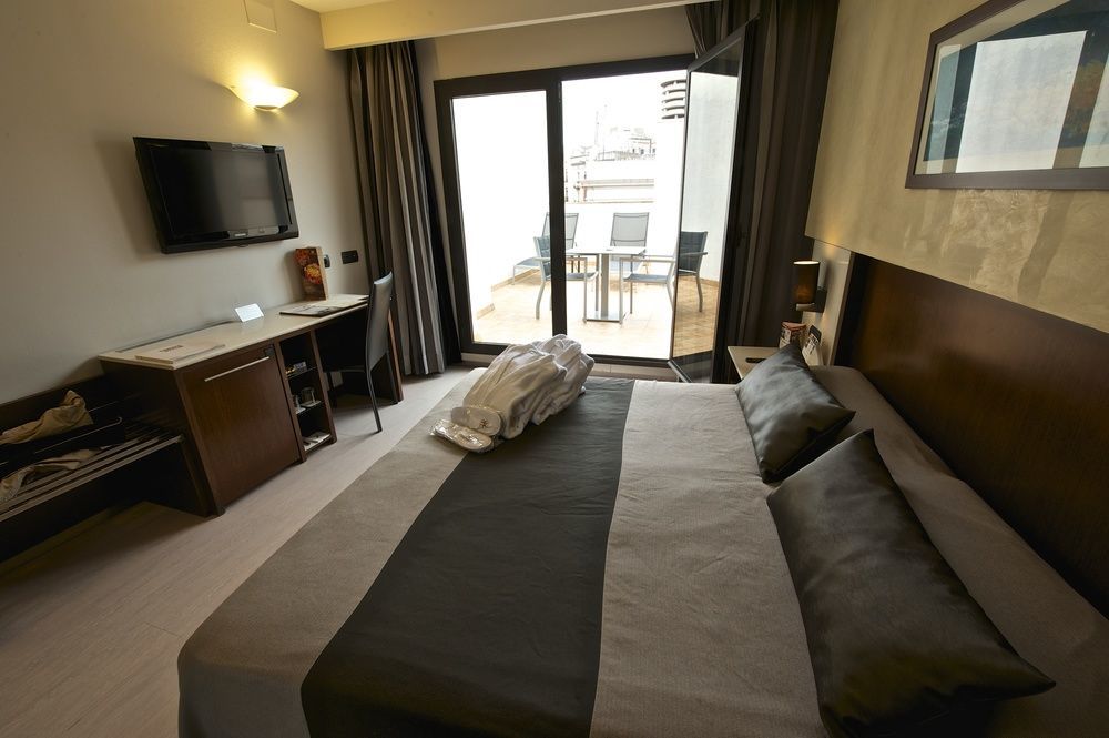 Hotel Catalonia Born 4*