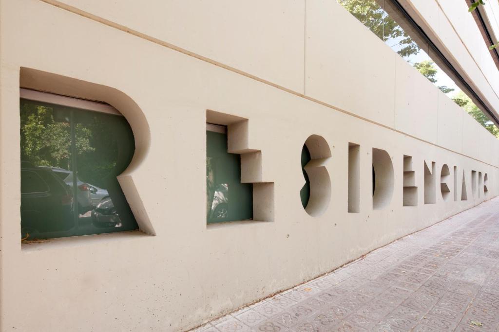 Residencia Universitaria Torre Girona Apartment Barcelona