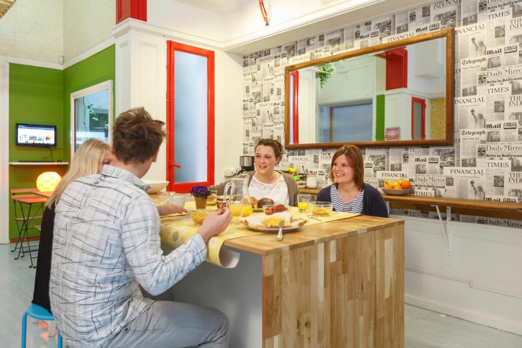 Hip Hostal