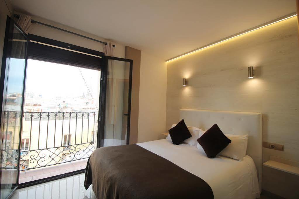 Apartmentos Ramblas 108 3*