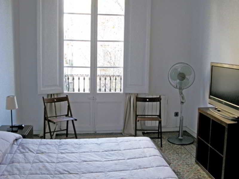 Paraiso Hostel *