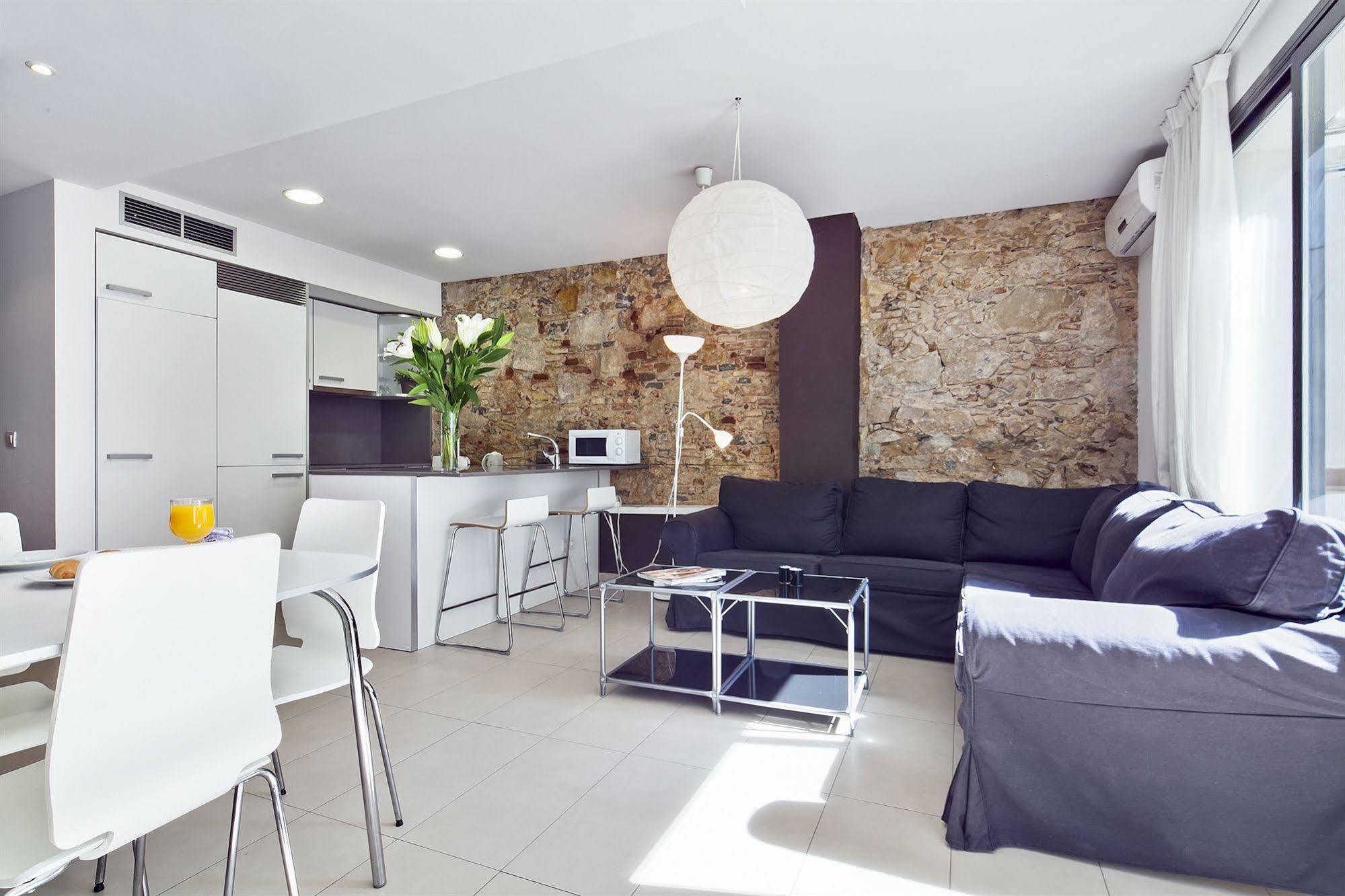 Inside Sants *