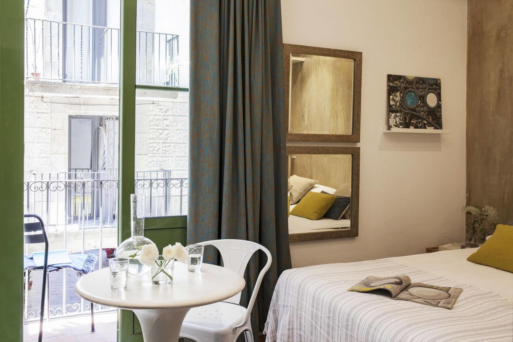 Ainb Born-dames Apartment *