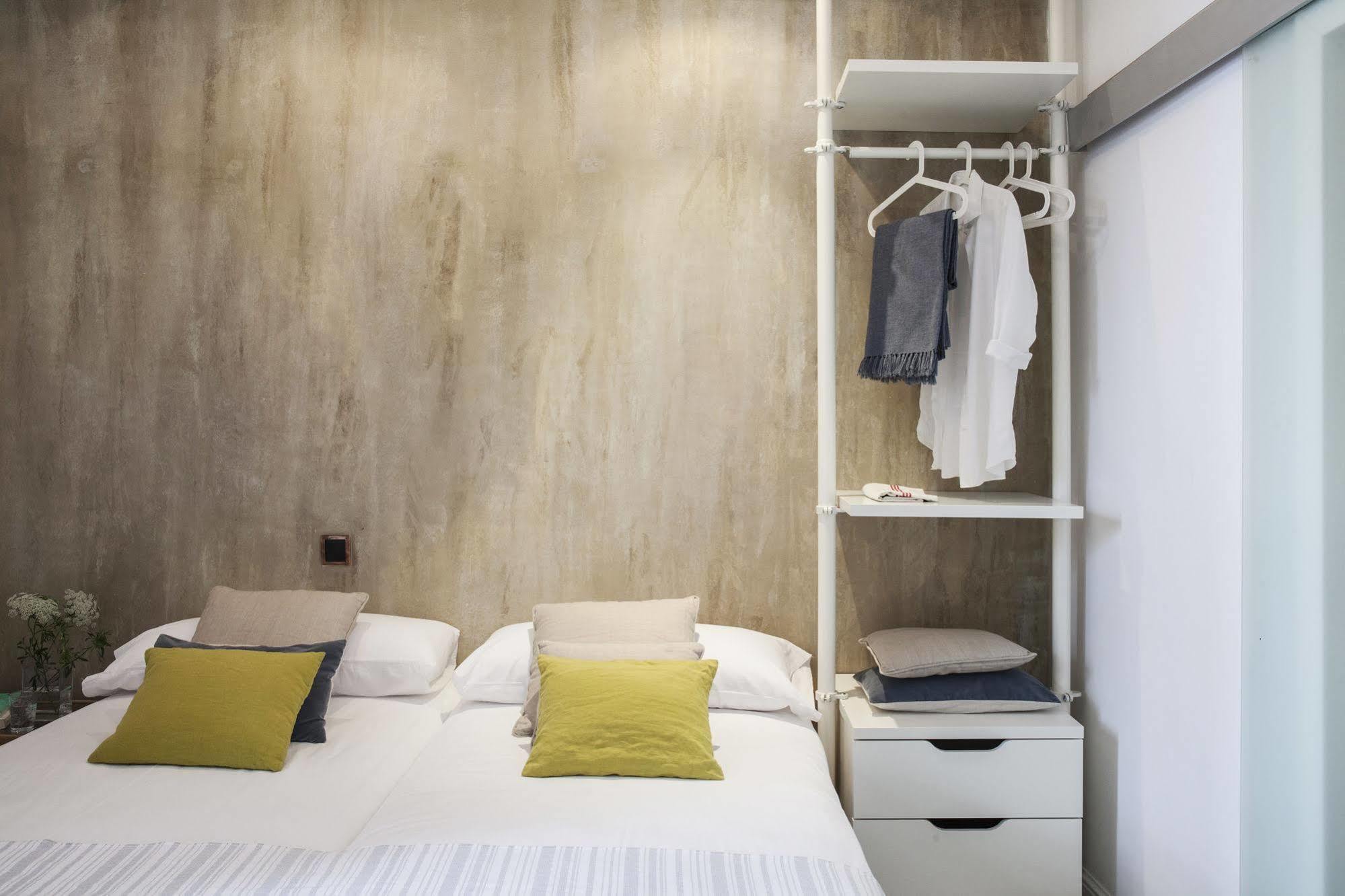 Ainb Born-dames Apartment
