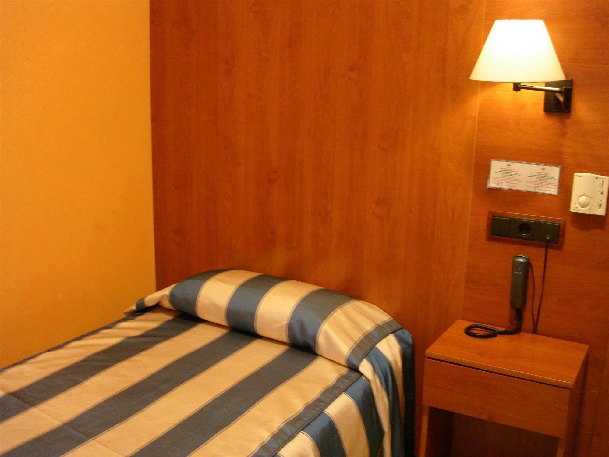 Hotel Cantón *