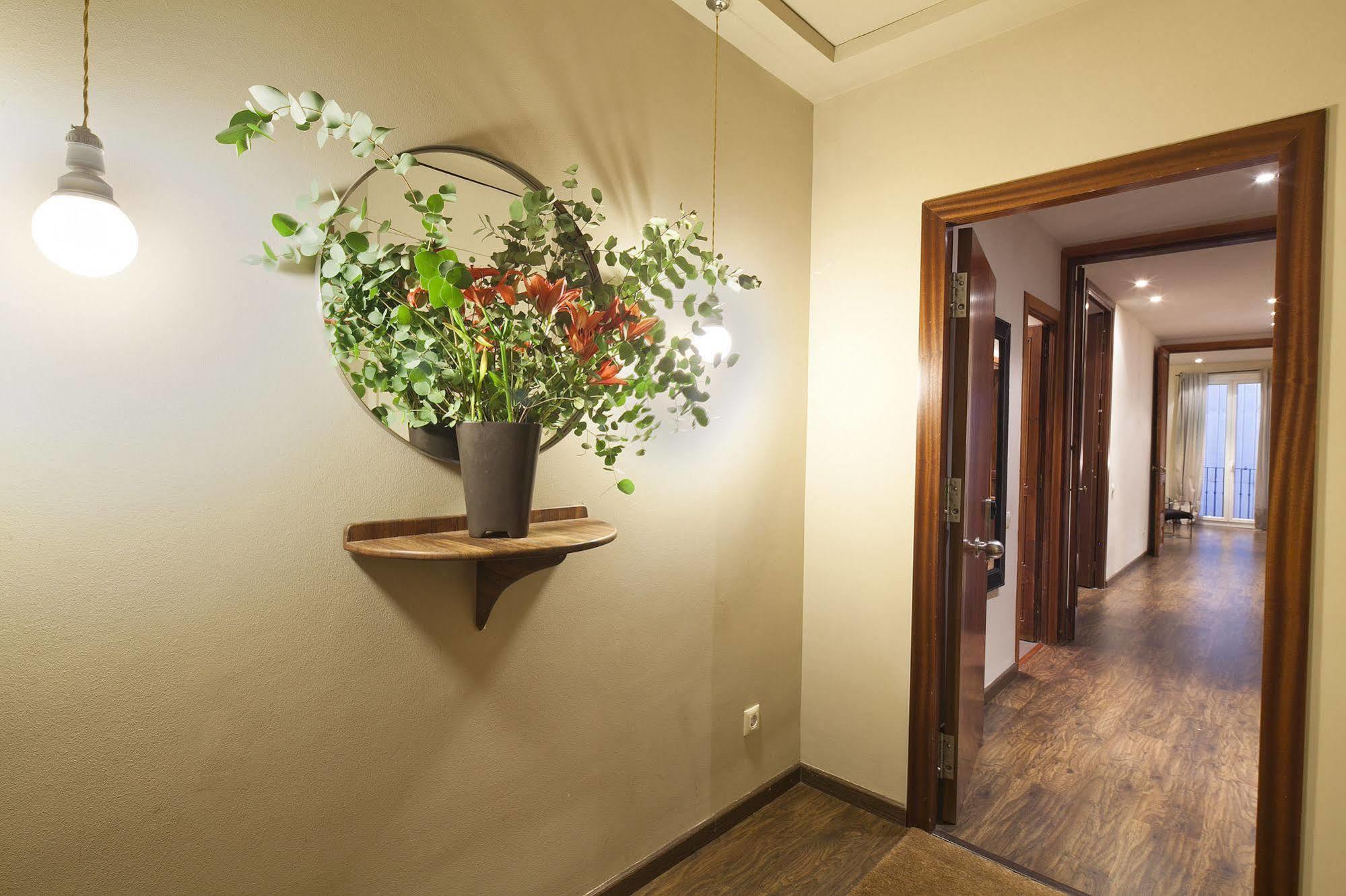 Aspasios Urquinaona Design Apartamento *