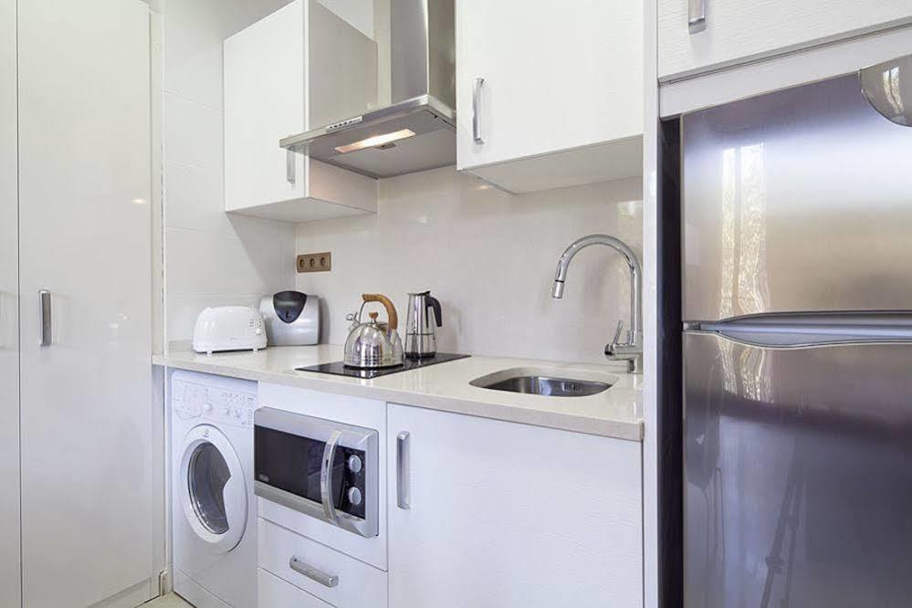 Apartmentos Ramblas 108 Apartahotel Barcelona