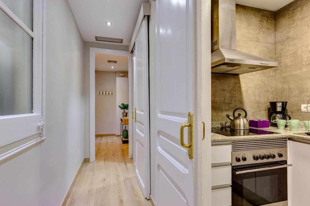 Apartment Renovated & Classic 3-bedroom Sagrada Familia Apt. *